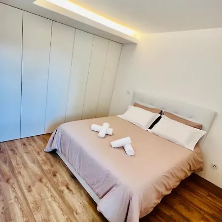 Loft Center Viana Apartament *
